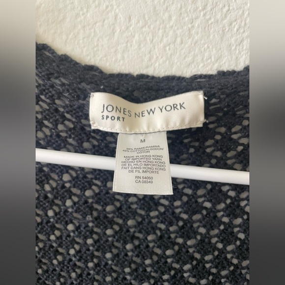 Jones New York black knit stitched cropped cardigan sweater - Picture 2 of 3